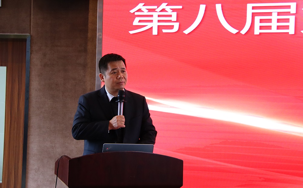 会长致辞.jpg